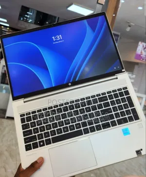 New Laptop HP ProBook 450 G9 16GB Intel Core i5 SSD 512GB