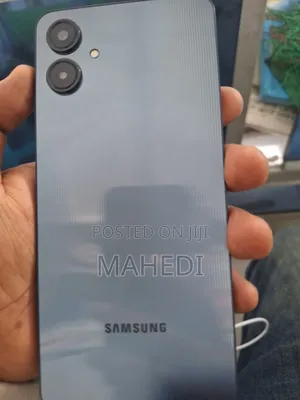 New Samsung Galaxy A06 64 GB Black