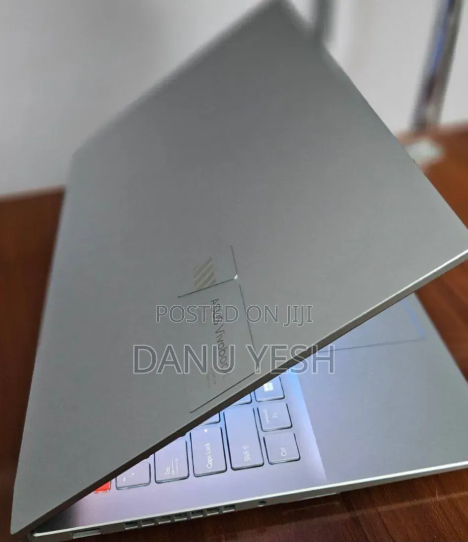 New Laptop Asus VivoBook 15 X505BA 16GB Intel Core i5 SSD 512GB