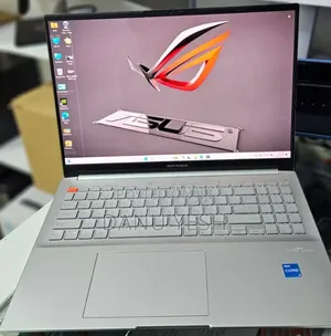 New Laptop Asus VivoBook 15 X505BA 16GB Intel Core i5 SSD 512GB