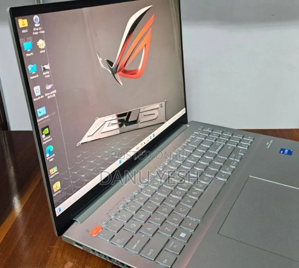 New Laptop Asus VivoBook 15 X505BA 16GB Intel Core i5 SSD 512GB