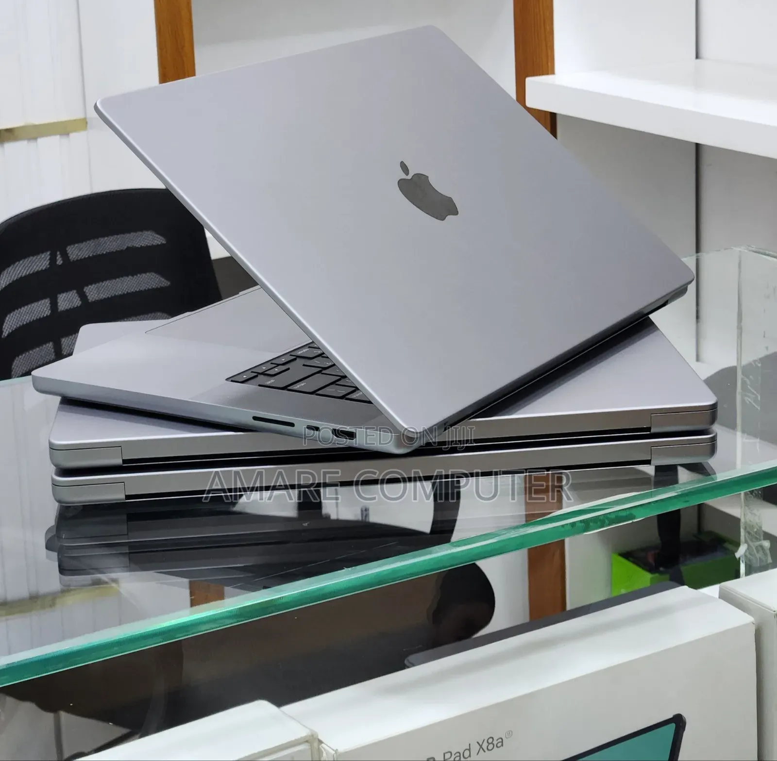 New Laptop Apple MacBook Pro M1 32GB Apple M1 Pro SSD 512GB