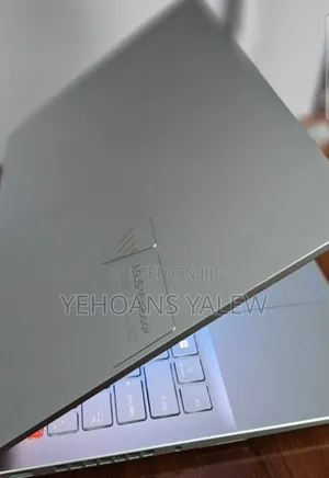 New Laptop Asus VivoBook 15 X505BA 16GB Intel Core i5 SSD 512GB