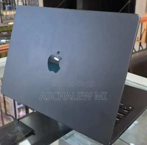 New Laptop Apple MacBook Air 2025 M4 13-inch 24GB Apple M4 SSD 1T