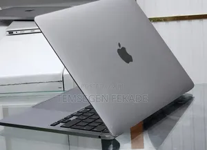 New Laptop Apple MacBook Pro M1 8GB Apple M1 Pro SSD 256GB