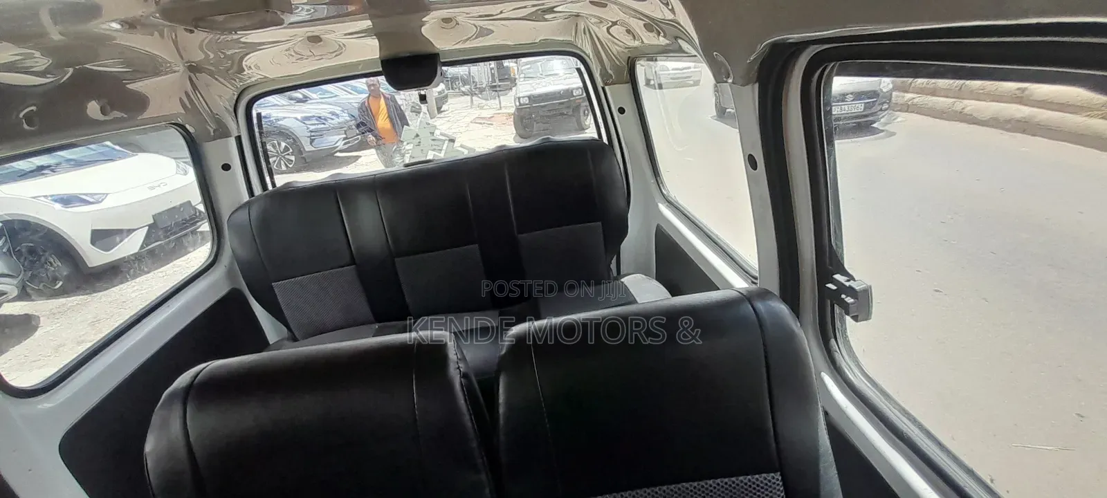 Suzuki Eeco 2024 White