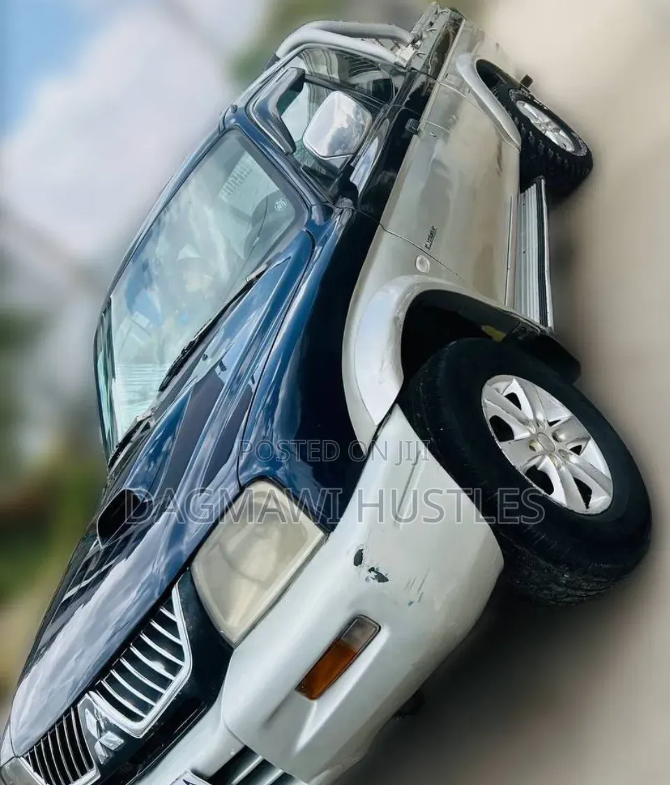Mitsubishi L200 2005 Blue