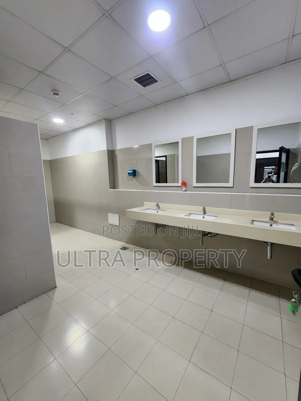 1000sqm Office Bole