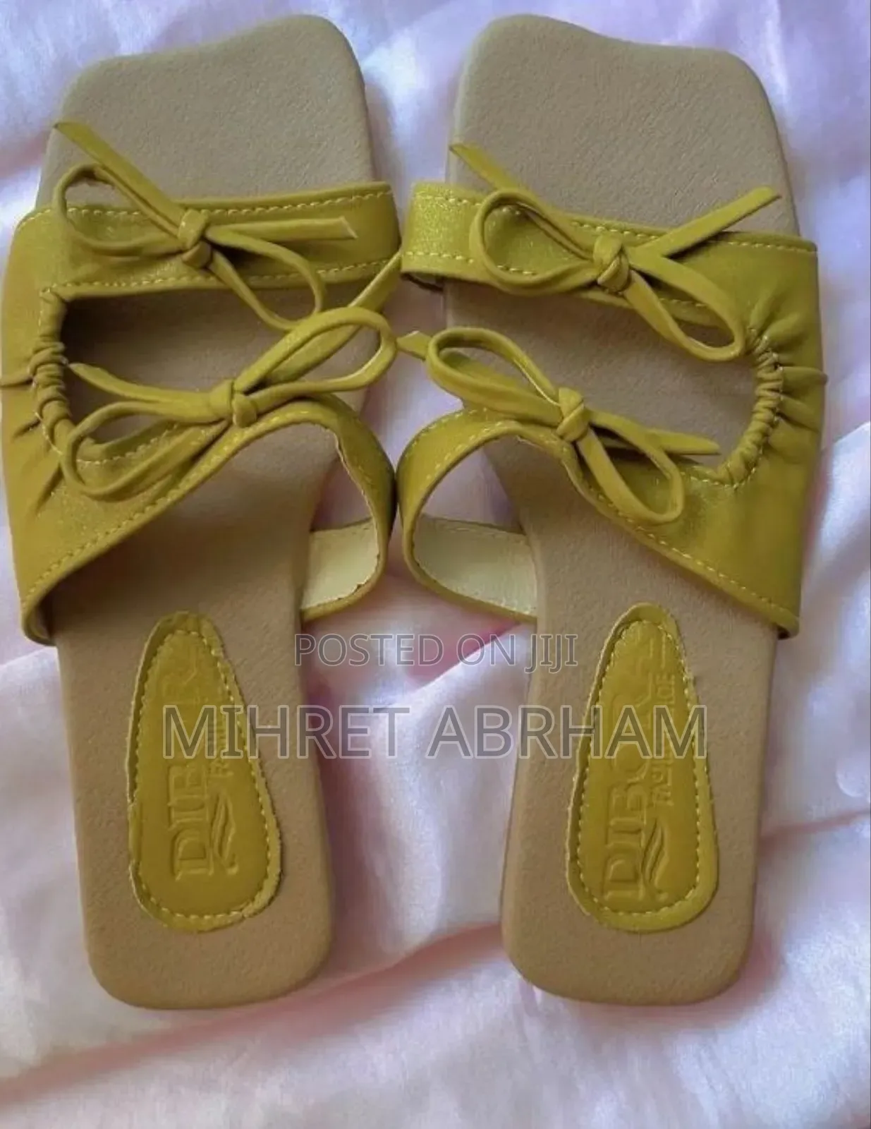 Women’S Bow Square Toe Flat Sandals