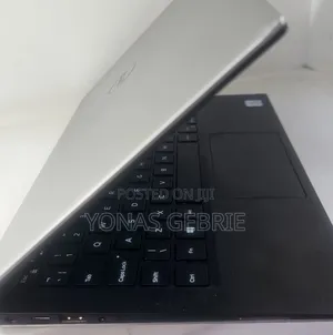 New Laptop Dell 16GB Intel Core i7 SSD 512GB