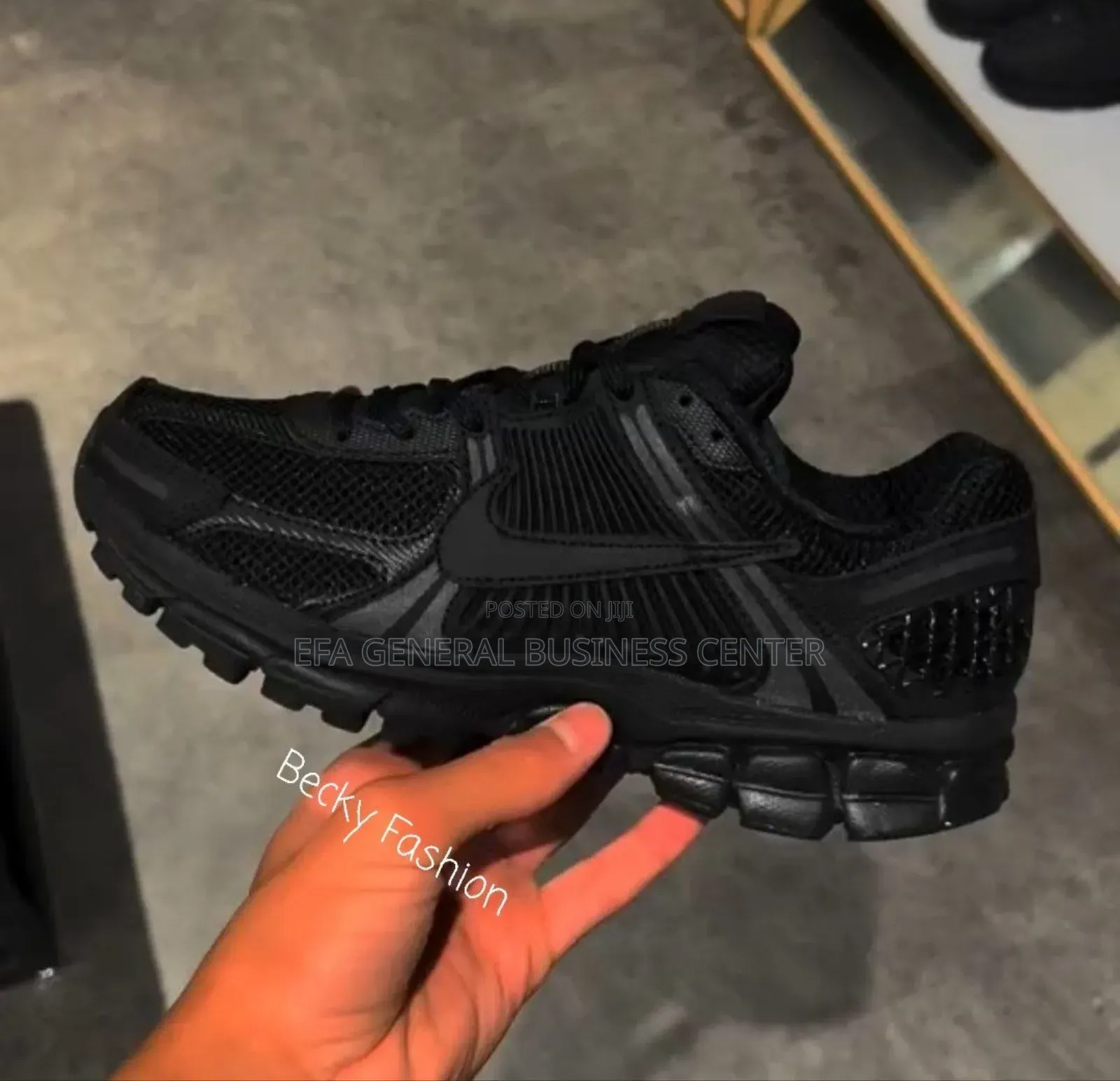 Nike Zoom Vomero 5 Sneaker Shoes
