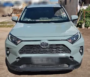 Toyota RAV4 2020 Green