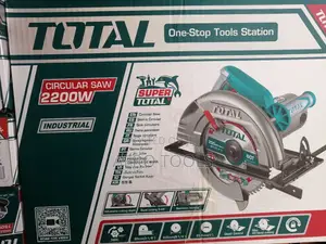 Total 2200w Circular Saw
