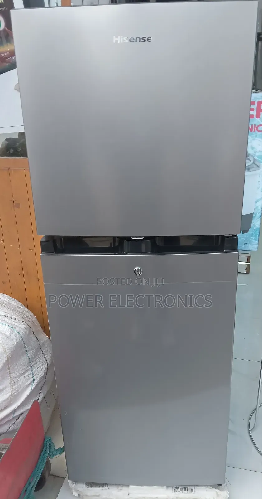 Hisense 270 Rifrigerator