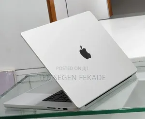 New Laptop Apple MacBook Pro M1 16GB Apple M1 Pro SSD 512GB