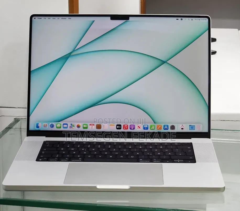 New Laptop Apple MacBook Pro M1 16GB Apple M1 Pro SSD 512GB