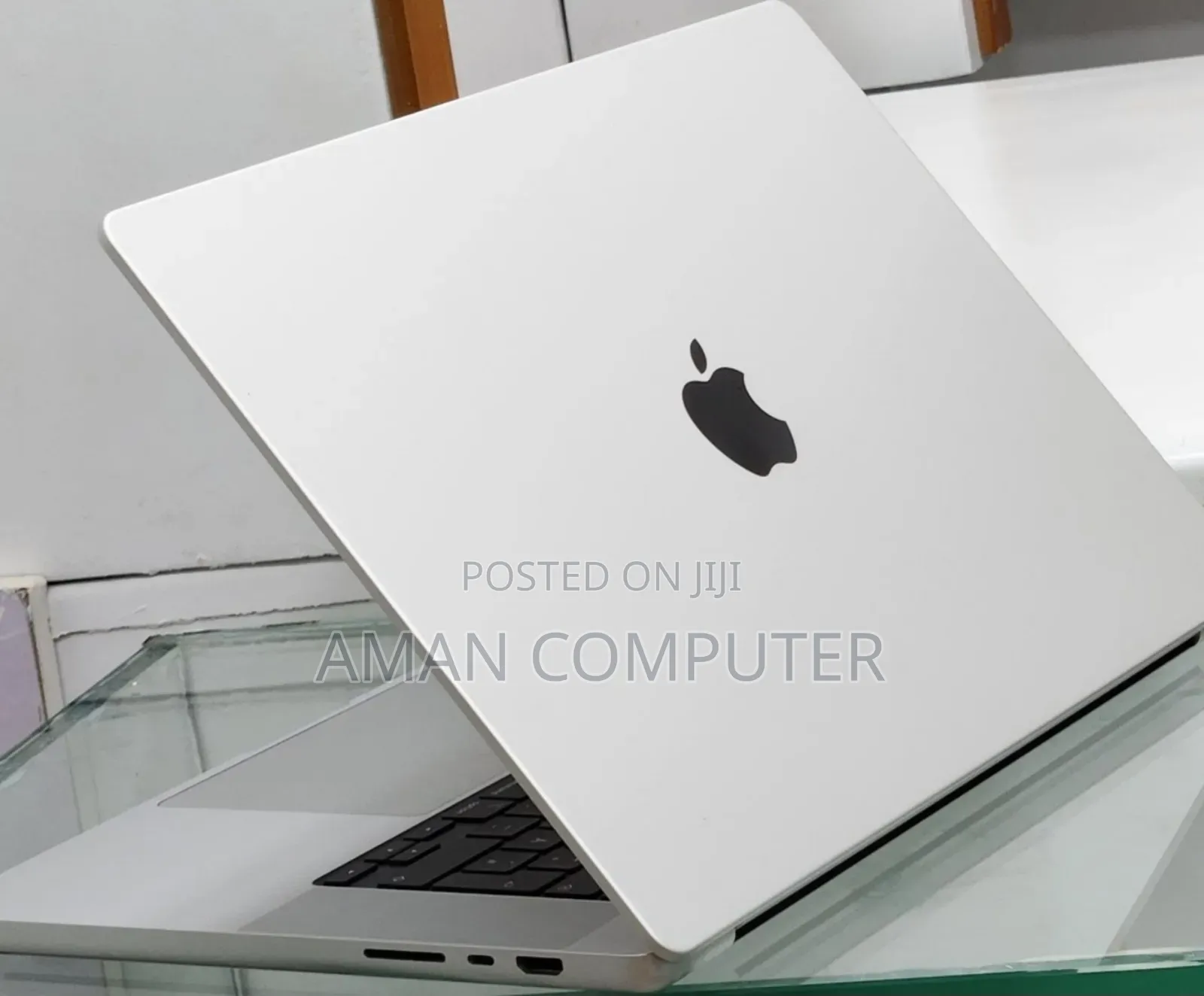 New Laptop Apple MacBook Pro M1 16GB Apple M1 SSD 512GB