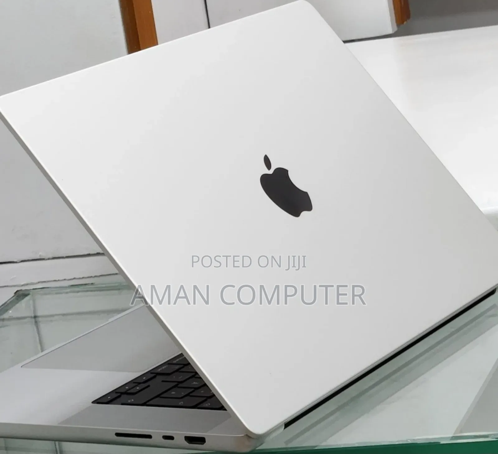 New Laptop Apple MacBook Pro M1 16GB Apple M1 SSD 512GB