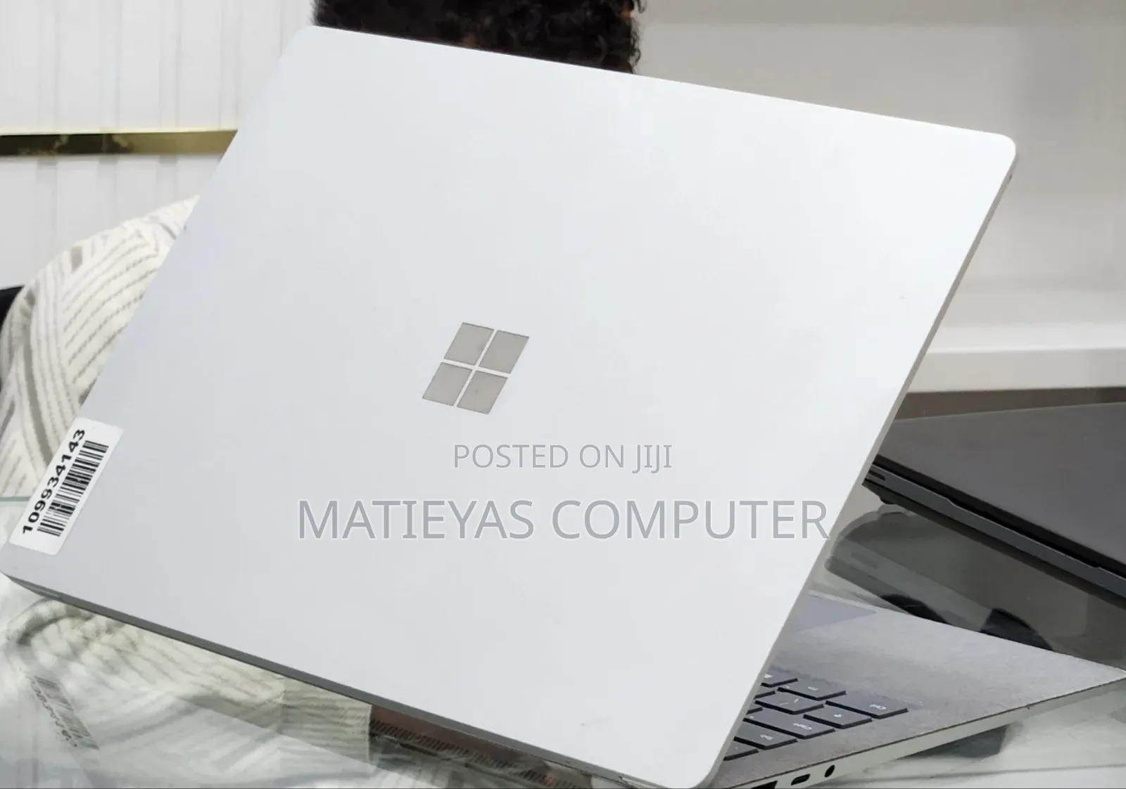 New Laptop Microsoft Surface 16GB Intel Core i7 SSD 256GB