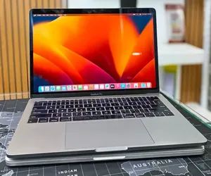 New Laptop Apple MacBook Pro 2017 8GB Intel Core i5 SSD 128GB