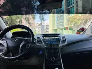 Hyundai Avante 2015 Silver