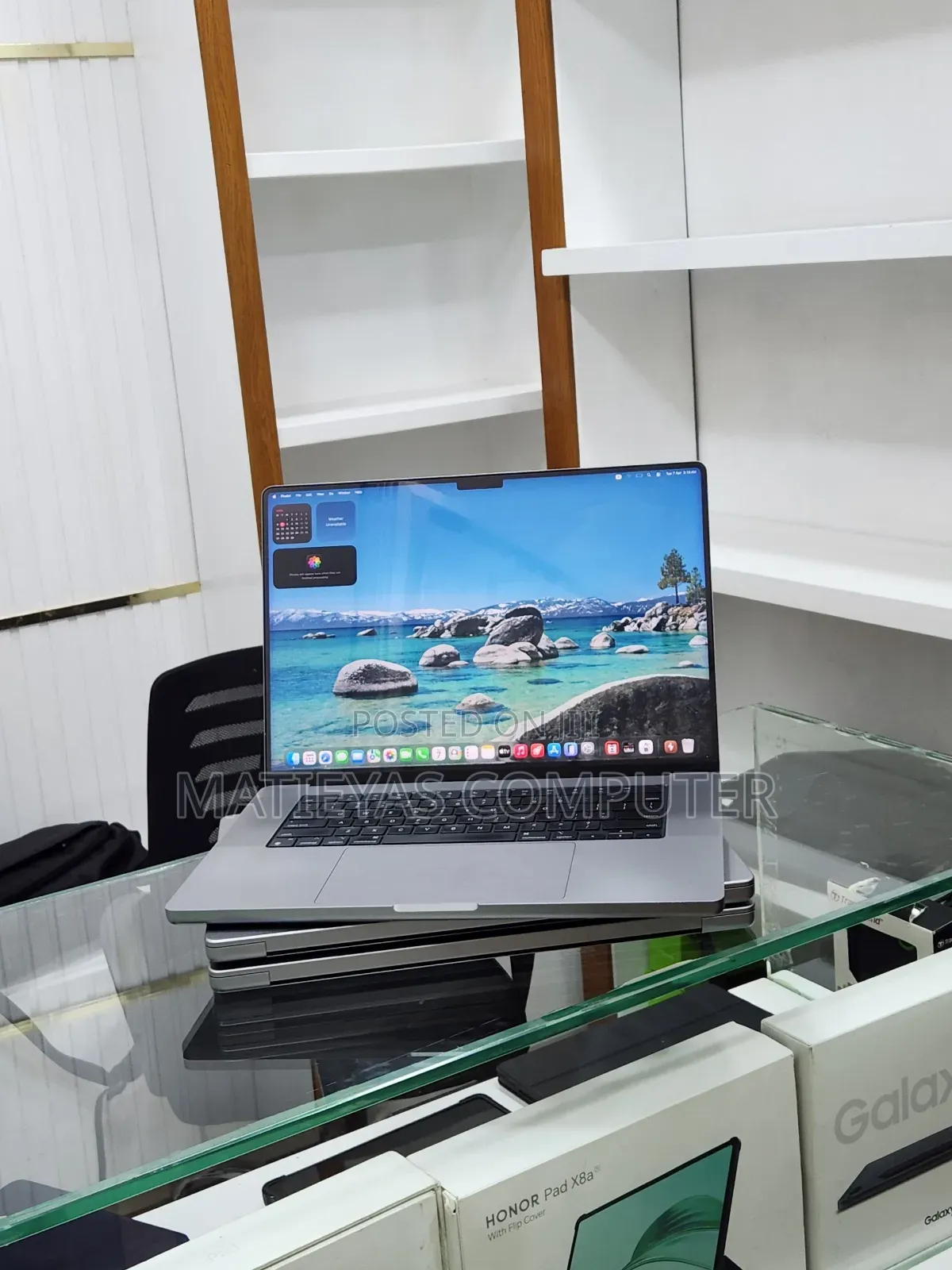 New Laptop Apple MacBook Pro M1 32GB Apple M1 Pro SSD 512GB
