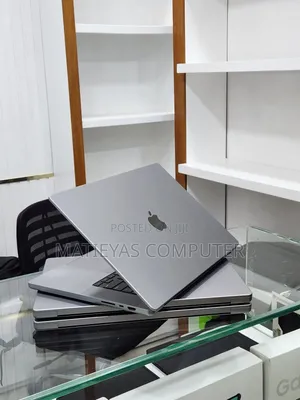 New Laptop Apple MacBook Pro M1 32GB Apple M1 Pro SSD 512GB