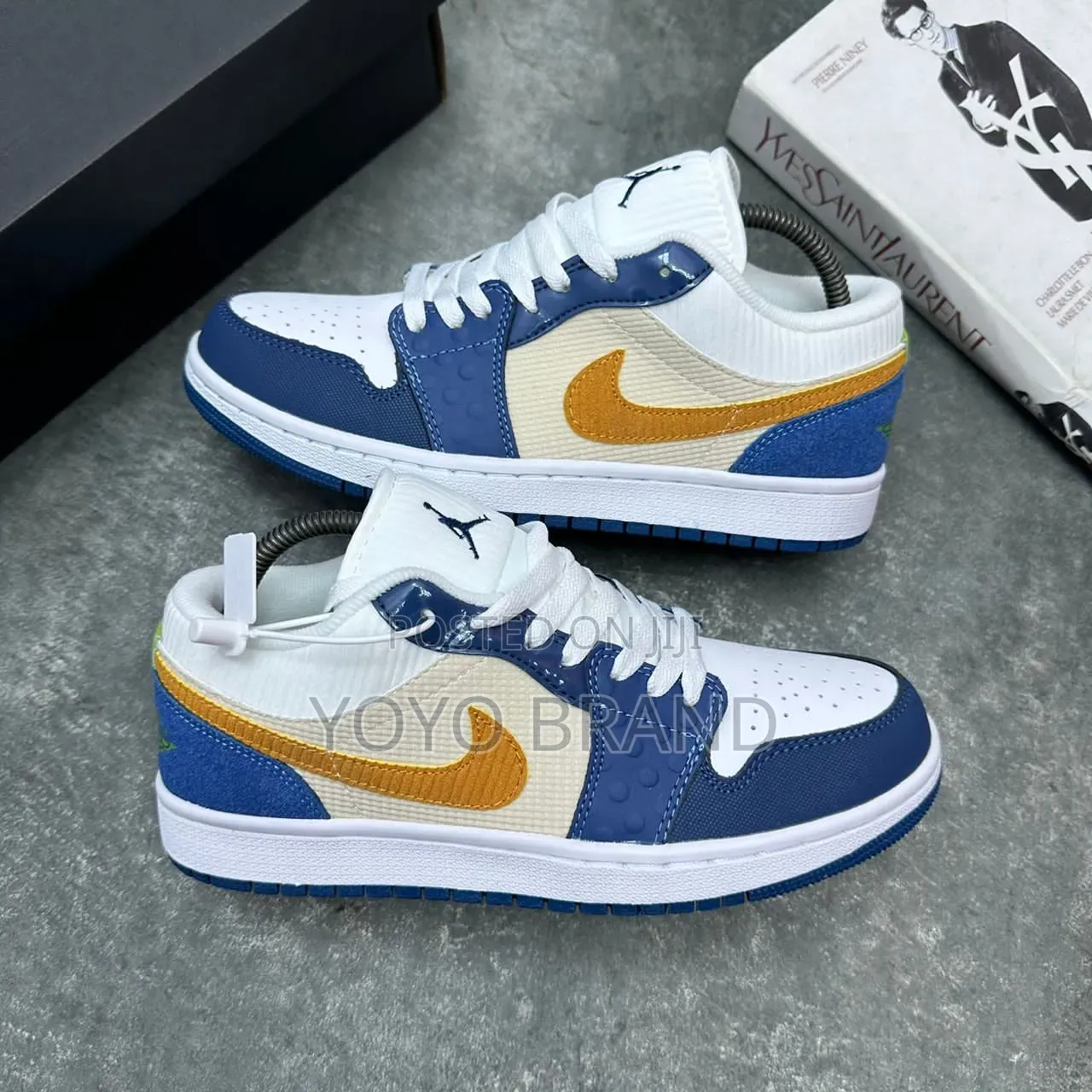 Nike Air Jordan 1 Low Se "Meesy Room"Unisex Fashion Sneaker