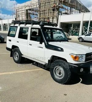 Toyota Land Cruiser 2018 White