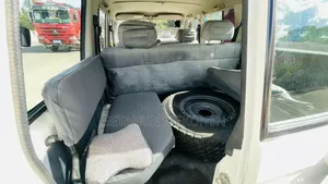 Toyota Land Cruiser 2018 White