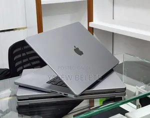 New Laptop Apple MacBook Pro 2021 M1 32GB Apple M1 SSD 512GB