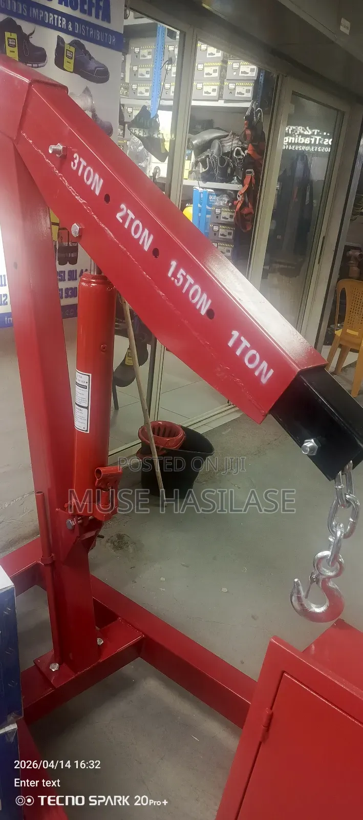 Shop Crane