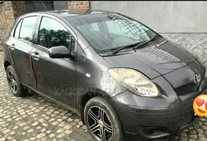 Toyota Yaris 2010 Black