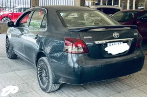 Toyota Yaris 2009 Gray