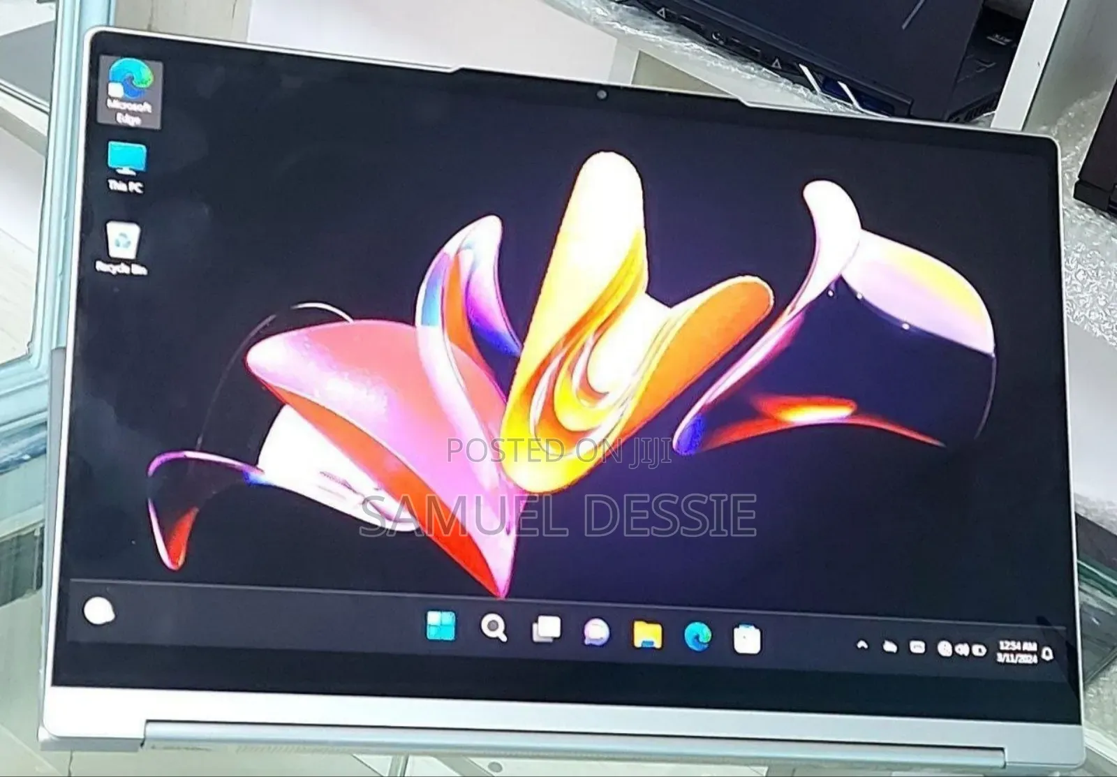 New Laptop Lenovo Yoga 9i 16GB Intel Core i7 SSD 512GB