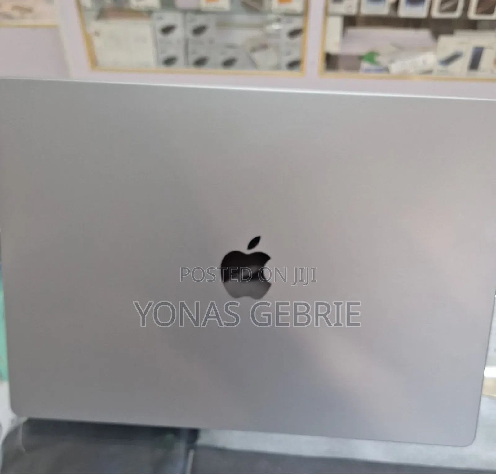New Laptop Apple MacBook 32GB Apple M1 Pro SSD 512GB