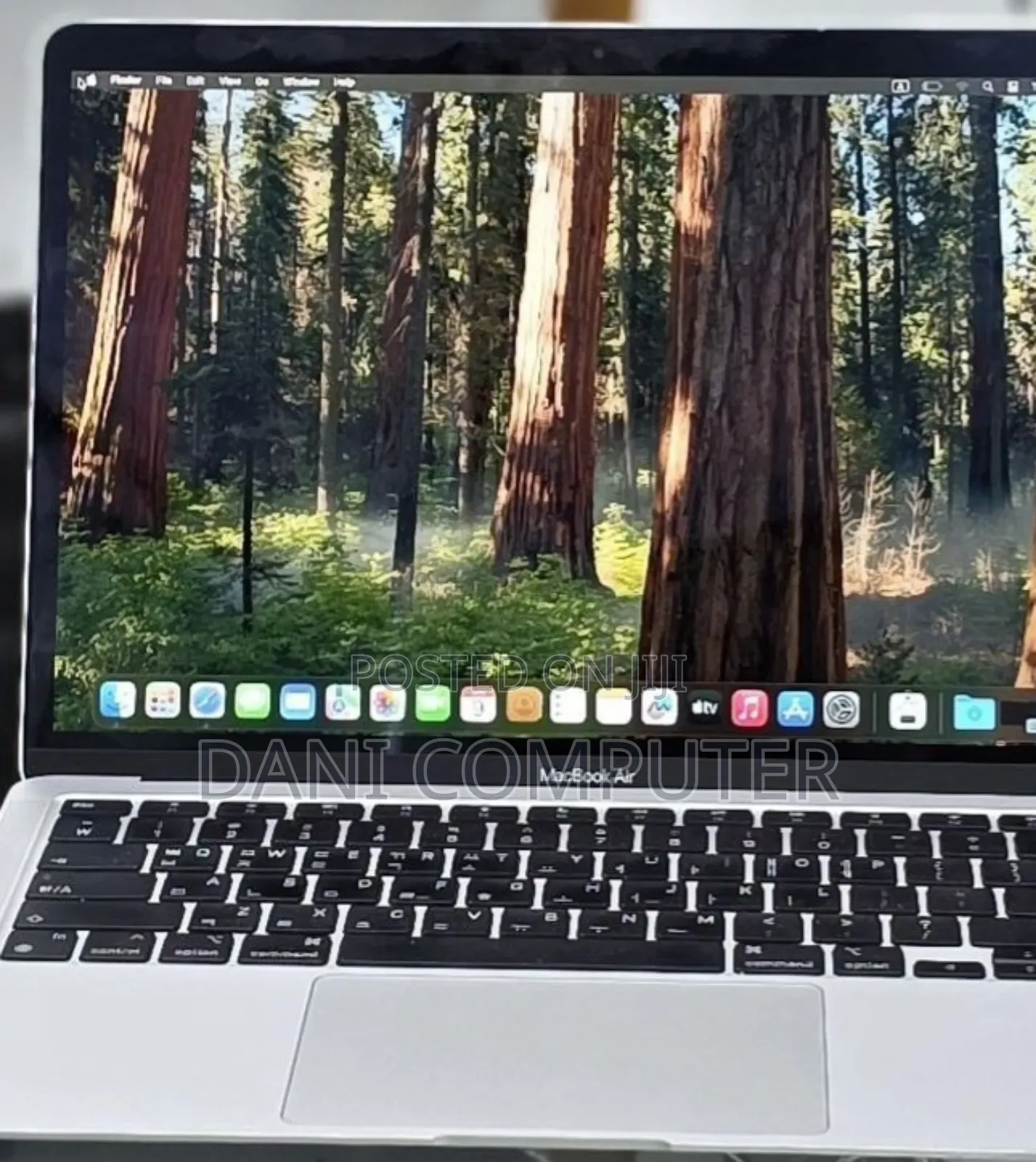 New Laptop Apple MacBook Air 2020 M1 8GB Apple M1 SSD 512GB