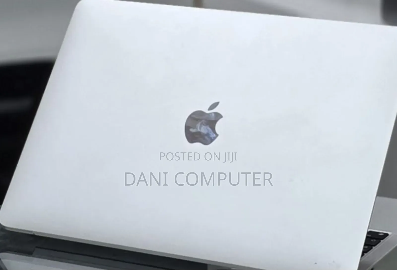 New Laptop Apple MacBook Air 2020 M1 8GB Apple M1 SSD 512GB