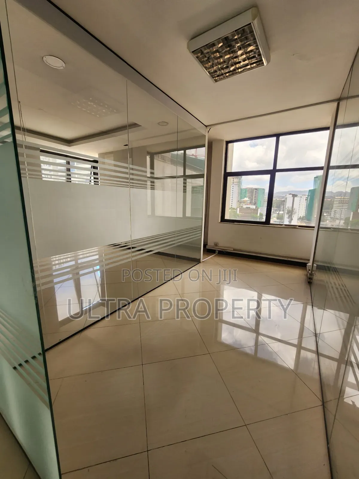 Ultra Luxury Office