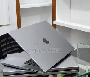 New Laptop Apple MacBook Pro M1 32GB Apple M1 Pro SSD 512GB