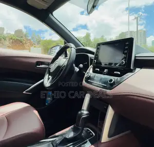 Toyota Corolla Cross Hybrid 2023 White