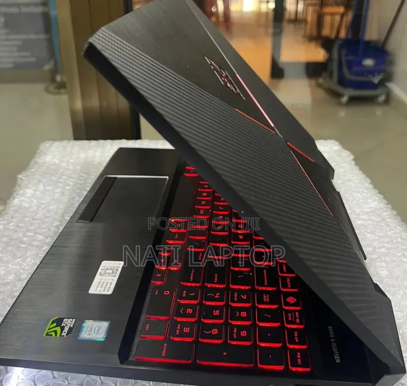 New Laptop HP Omen X 16GB Intel Core i5 SSD 128GB