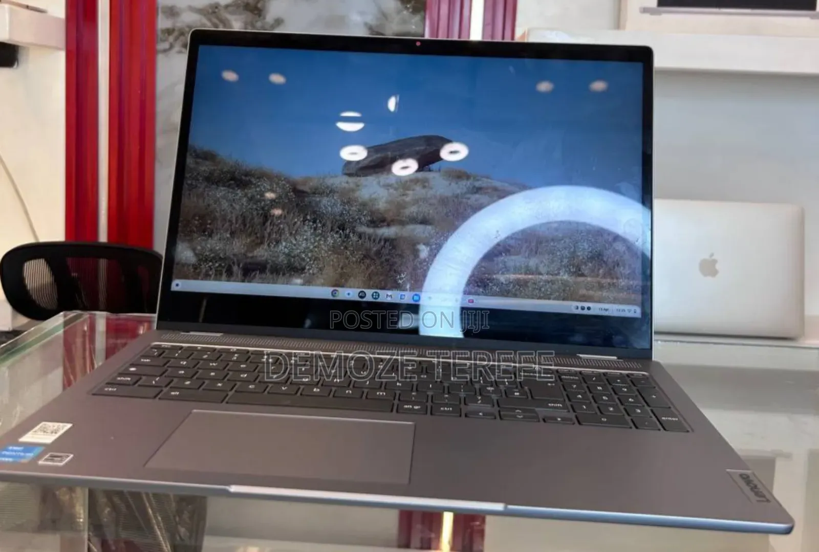 New Laptop Lenovo Chromebook C330 8GB Intel Pentium SSD 256GB