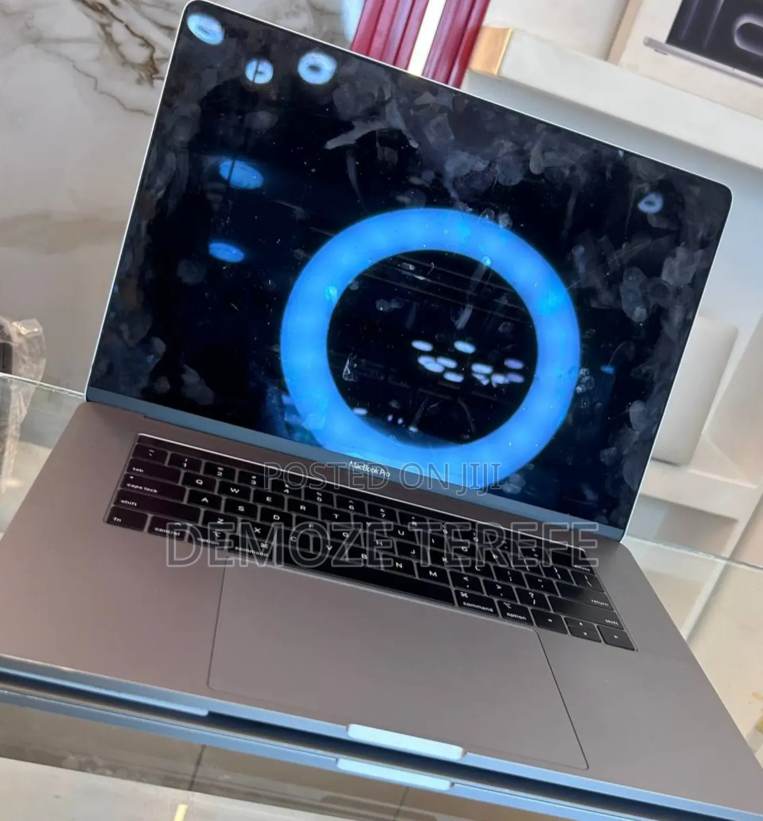 New Laptop Apple MacBook Pro 2018 16GB Intel Core i7 SSD 512GB
