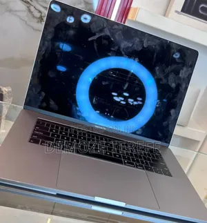 New Laptop Apple MacBook Pro 2018 16GB Intel Core i7 SSD 512GB
