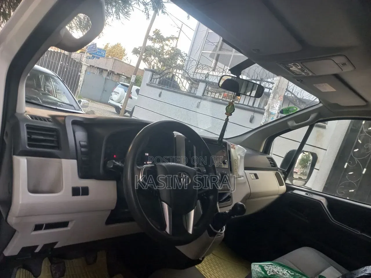 Toyota Grand HiAce 2019 White
