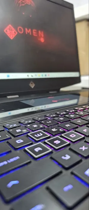 New Laptop HP Omen 15 16GB Intel Core i7 SSD 512GB