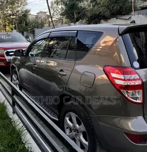 Toyota RAV4 2011 Brown