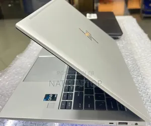 New Laptop HP EliteBook 840 G9 16GB Intel Core i7 SSD 512GB