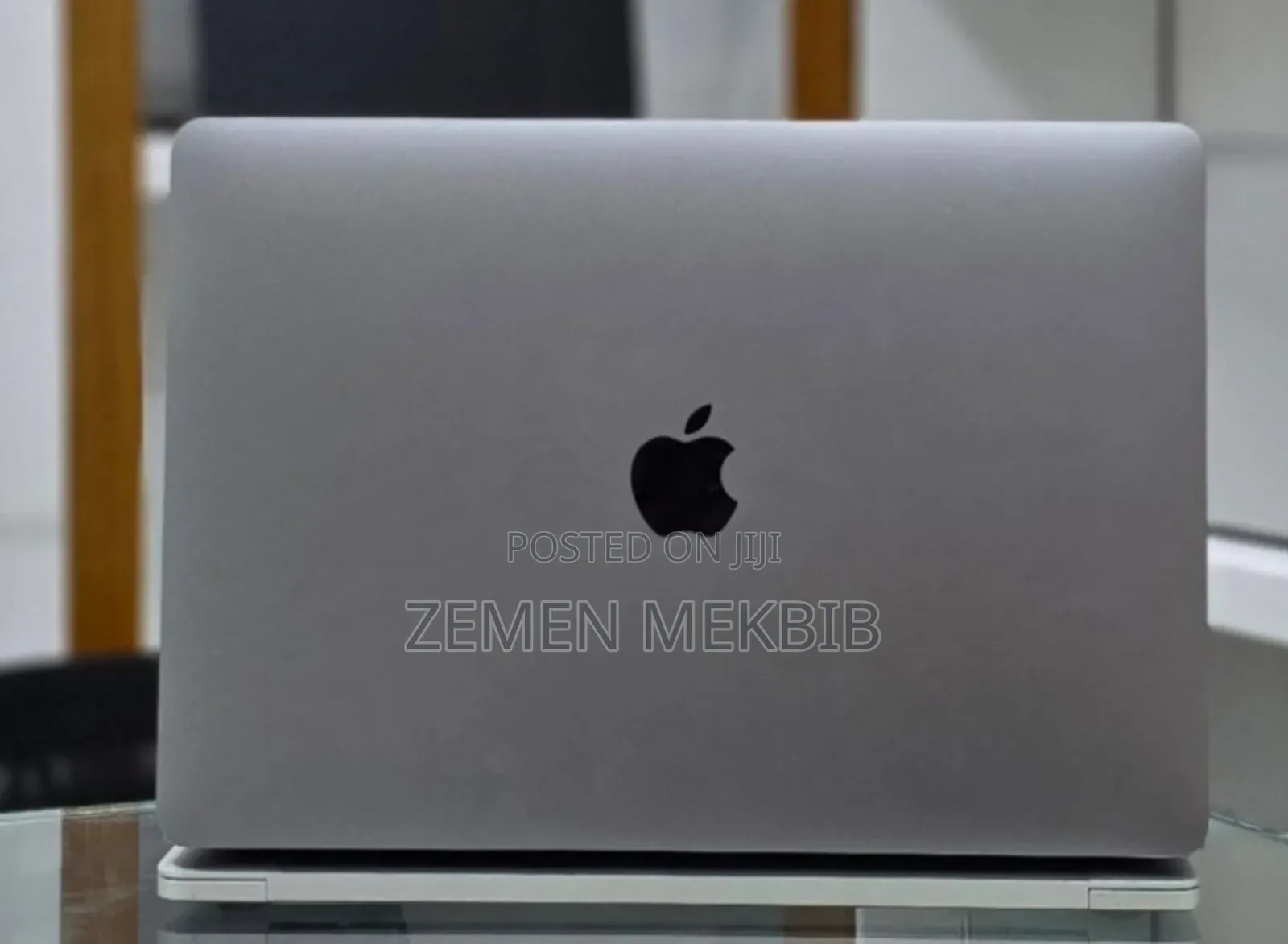 New Laptop Apple MacBook Pro 2019 16GB Intel Core i5 SSD 256GB